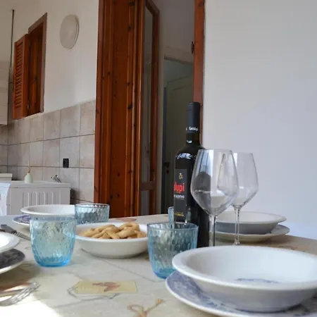 Casa Con Clima Per 6 Ll79 Holiday home