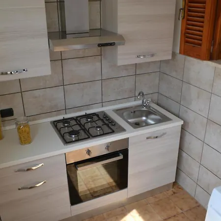 Casa Con Clima Per 4 Ll79 *